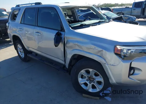 2021 Toyota 4Runner Sr5 z USA, uszkodzony, nr VIN JTEEU5JR1M5232633